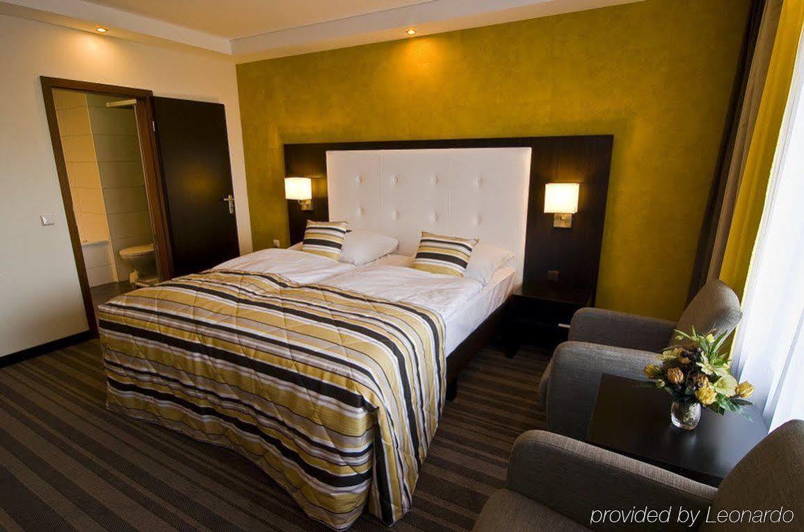 Hotel Moers Van Der Valk מראה חיצוני תמונה